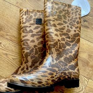 NWT Leopard Rain Boots